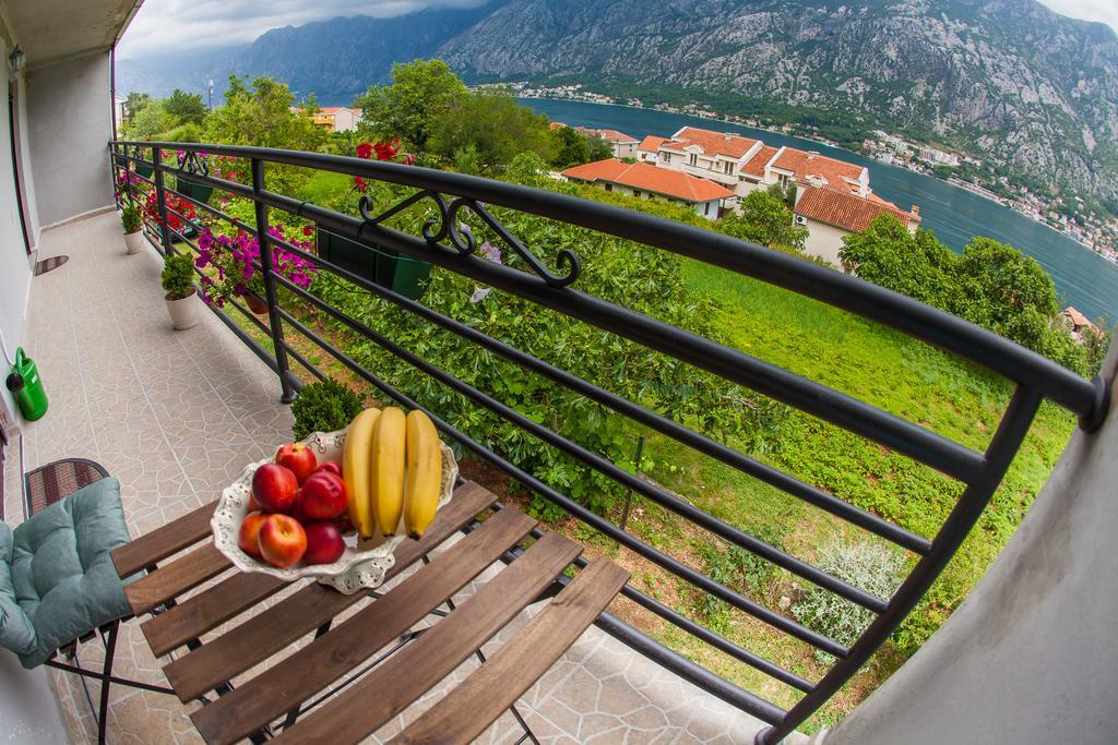 Apartment Bambo Tre Sorrele Kotor Exterior foto