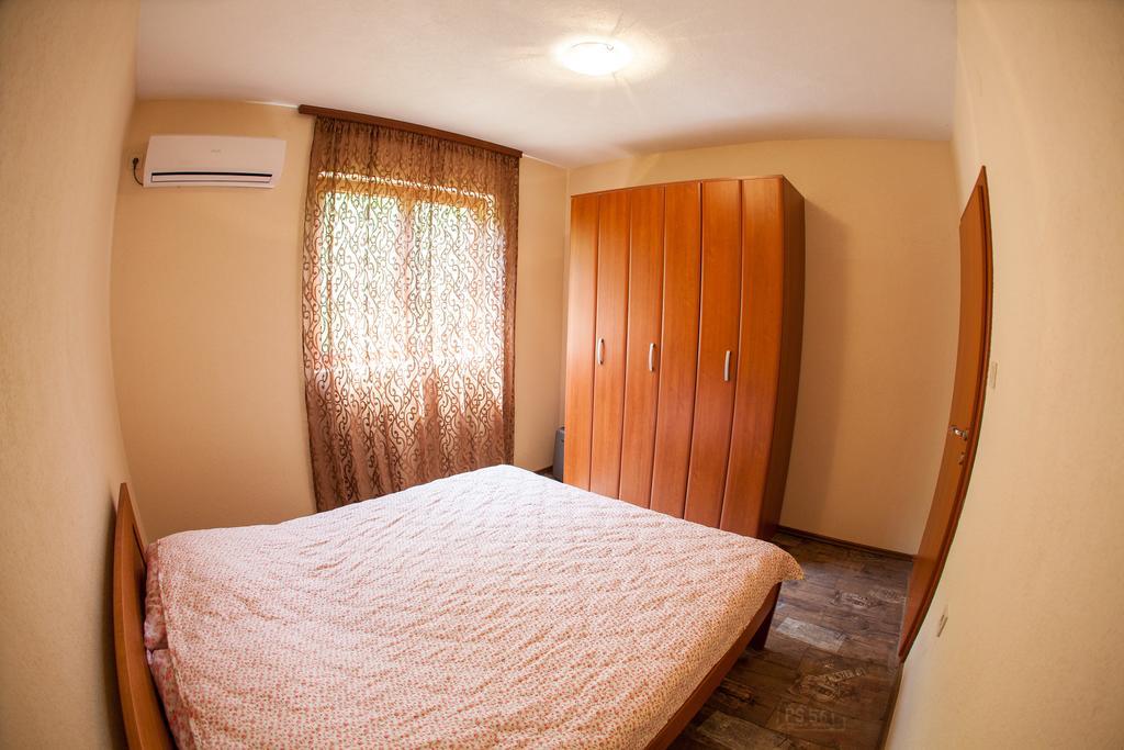 Apartment Bambo Tre Sorrele Kotor Exterior foto