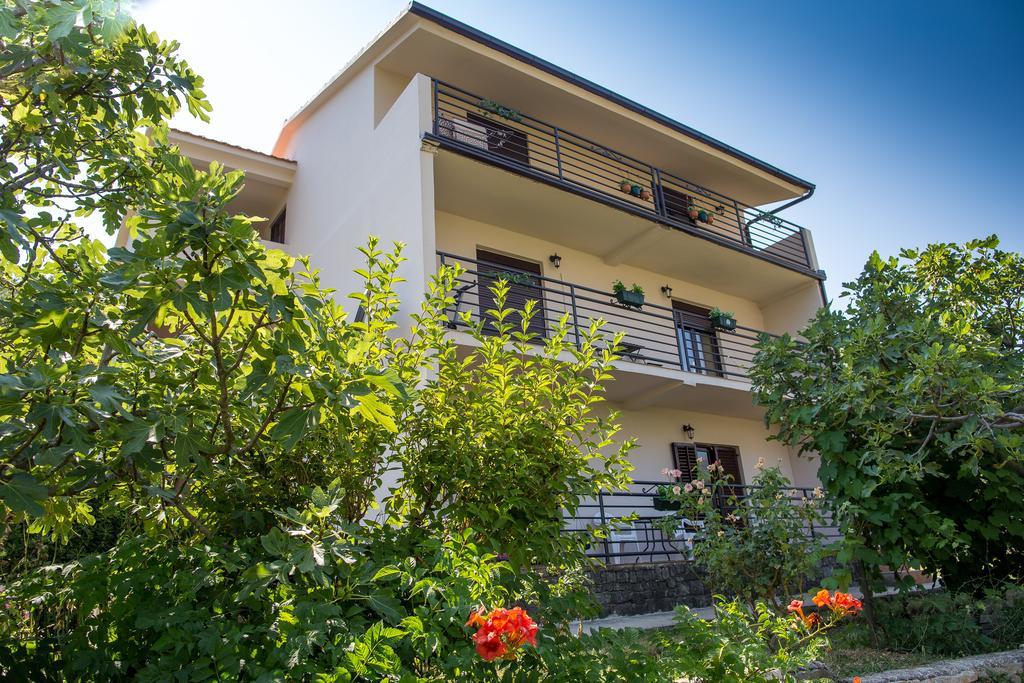 Apartment Bambo Tre Sorrele Kotor Exterior foto