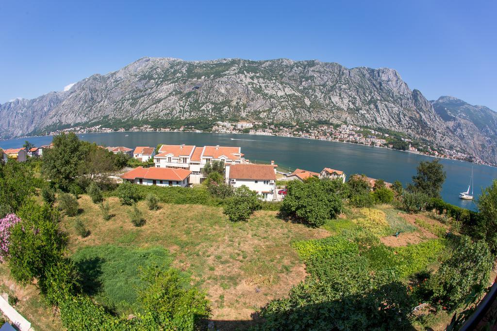 Apartment Bambo Tre Sorrele Kotor Exterior foto